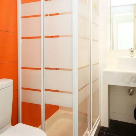 Borghese Valle Romano Golf Apartment Estepona
